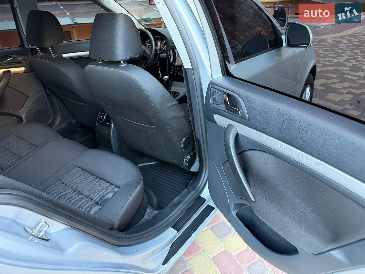 2010 Skoda Octavia - мініатюра 20