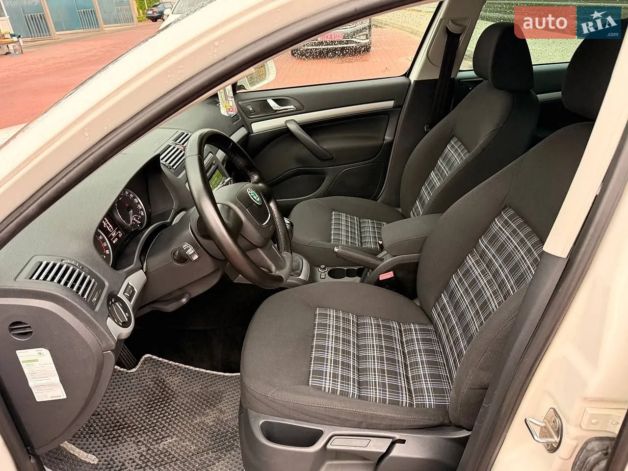 2012 Skoda Octavia - мініатюра 27