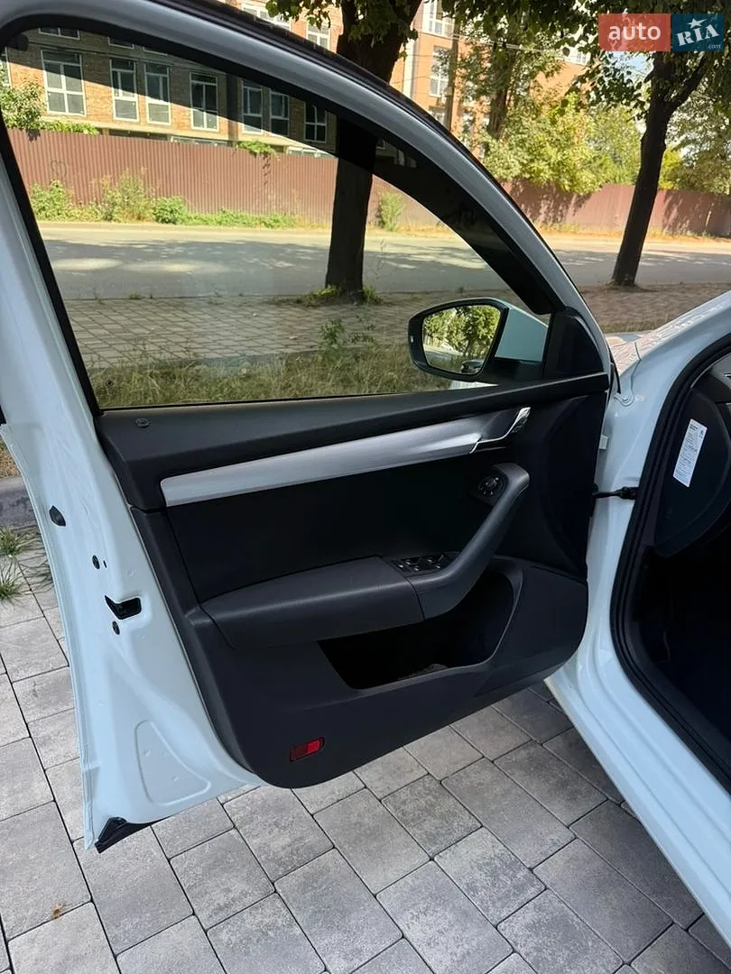 2017 Skoda Octavia - мініатюра 18