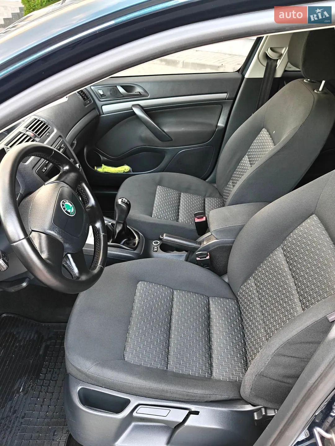 2011 Skoda Octavia - мініатюра 22