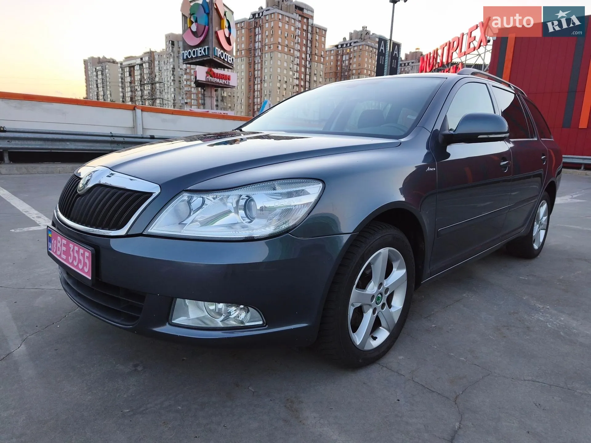 2011 Skoda Octavia - мініатюра 2