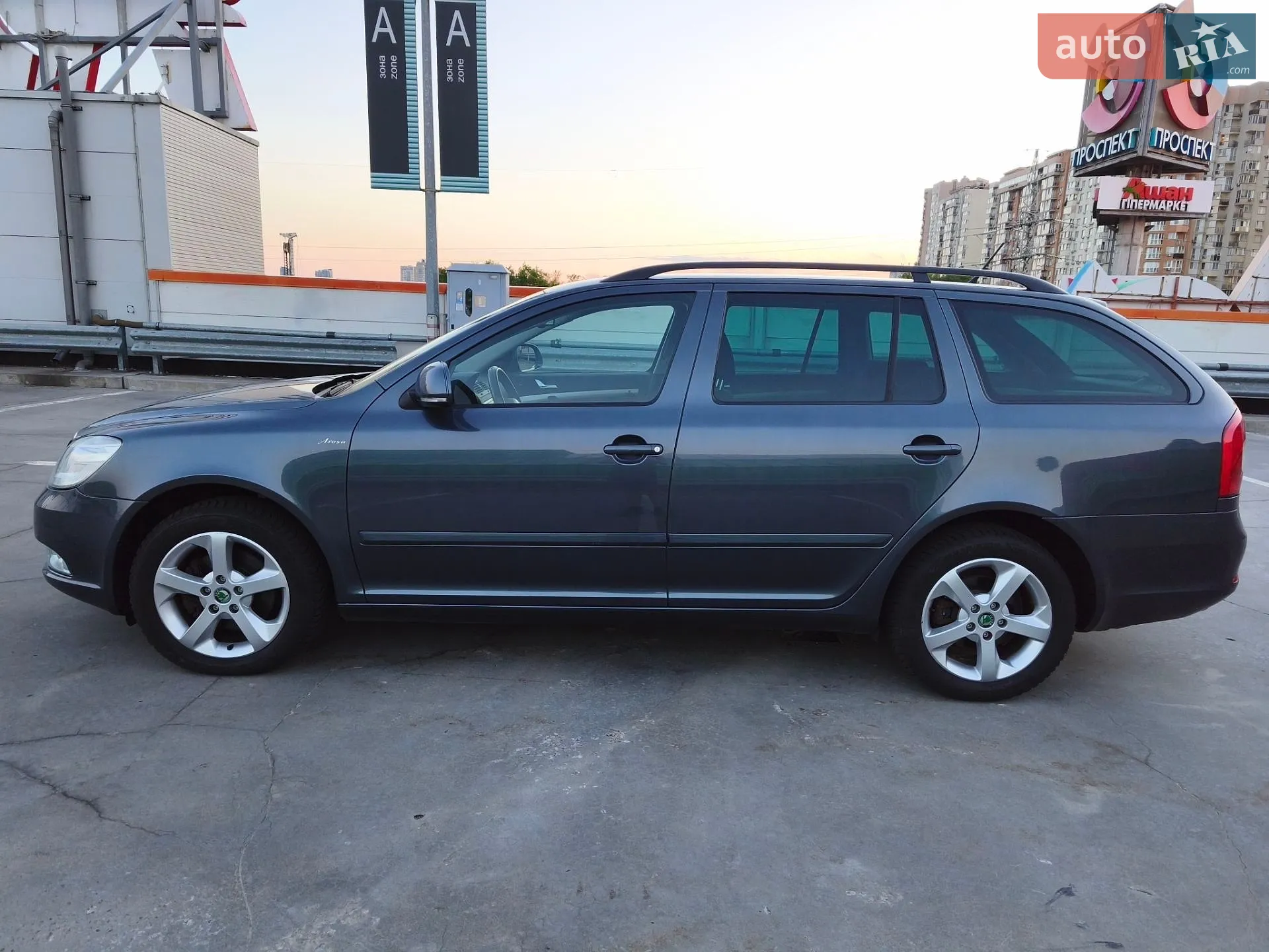 2011 Skoda Octavia - мініатюра 3