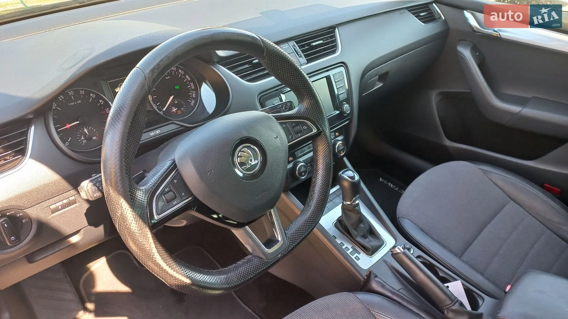 2016 Skoda Octavia - мініатюра 11