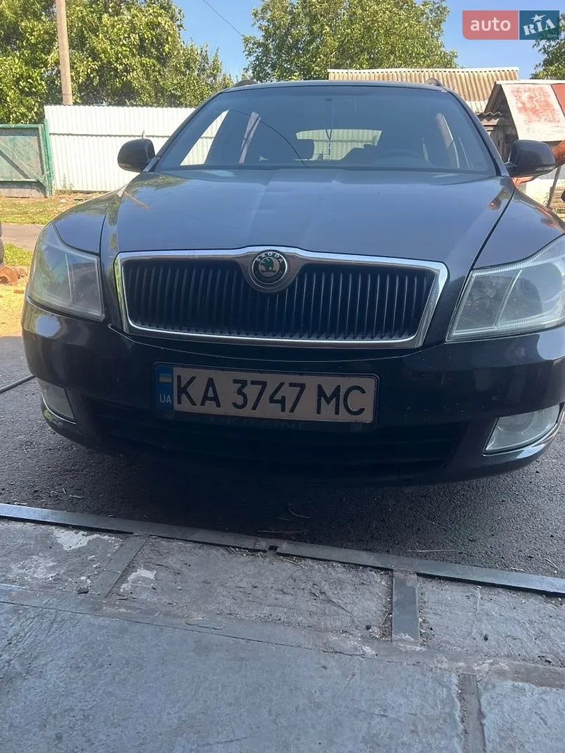 2010 Skoda Octavia - мініатюра 5