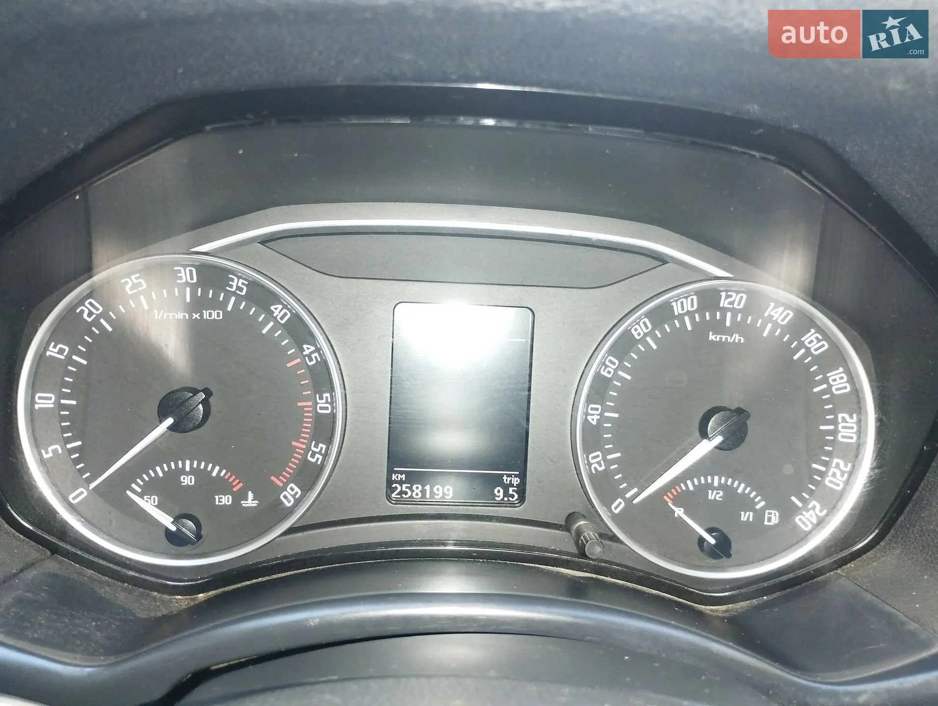 2010 Skoda Octavia - мініатюра 22