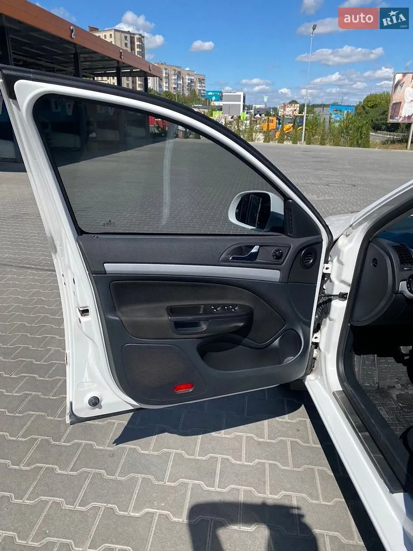 2013 Skoda Octavia - мініатюра 20
