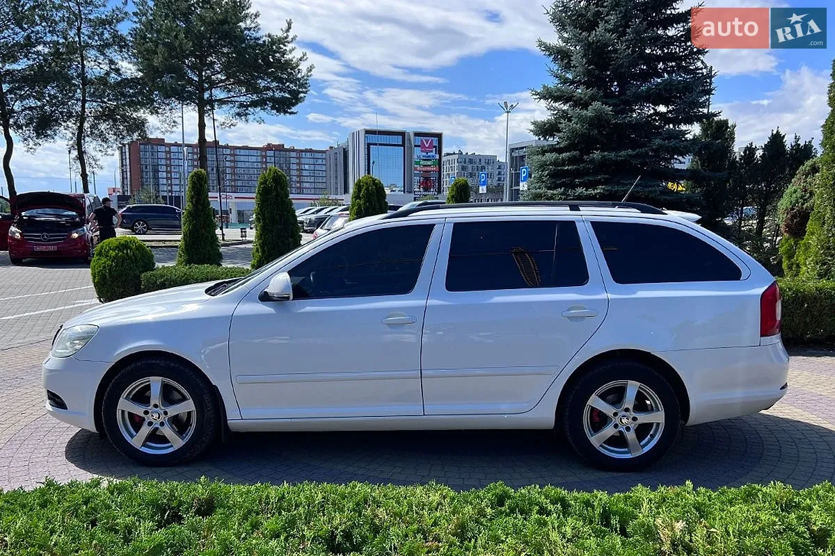 2010 Skoda Octavia - мініатюра 4