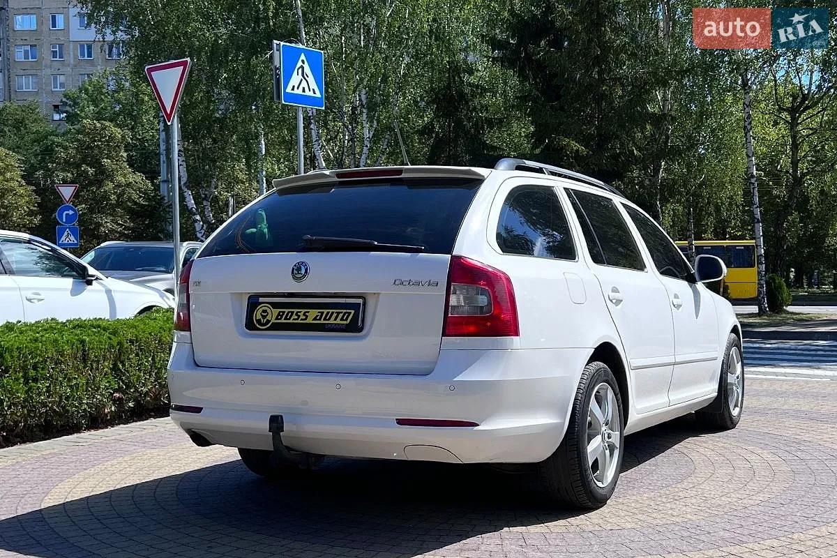 2010 Skoda Octavia - мініатюра 7