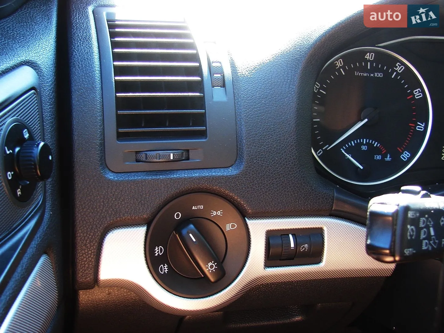 2011 Skoda Octavia - мініатюра 19