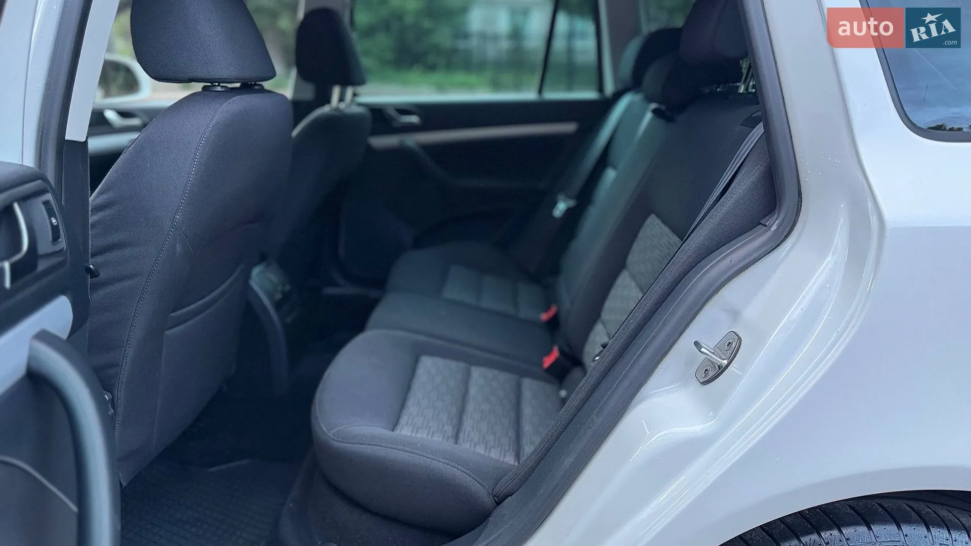 2012 Skoda Octavia - мініатюра 41