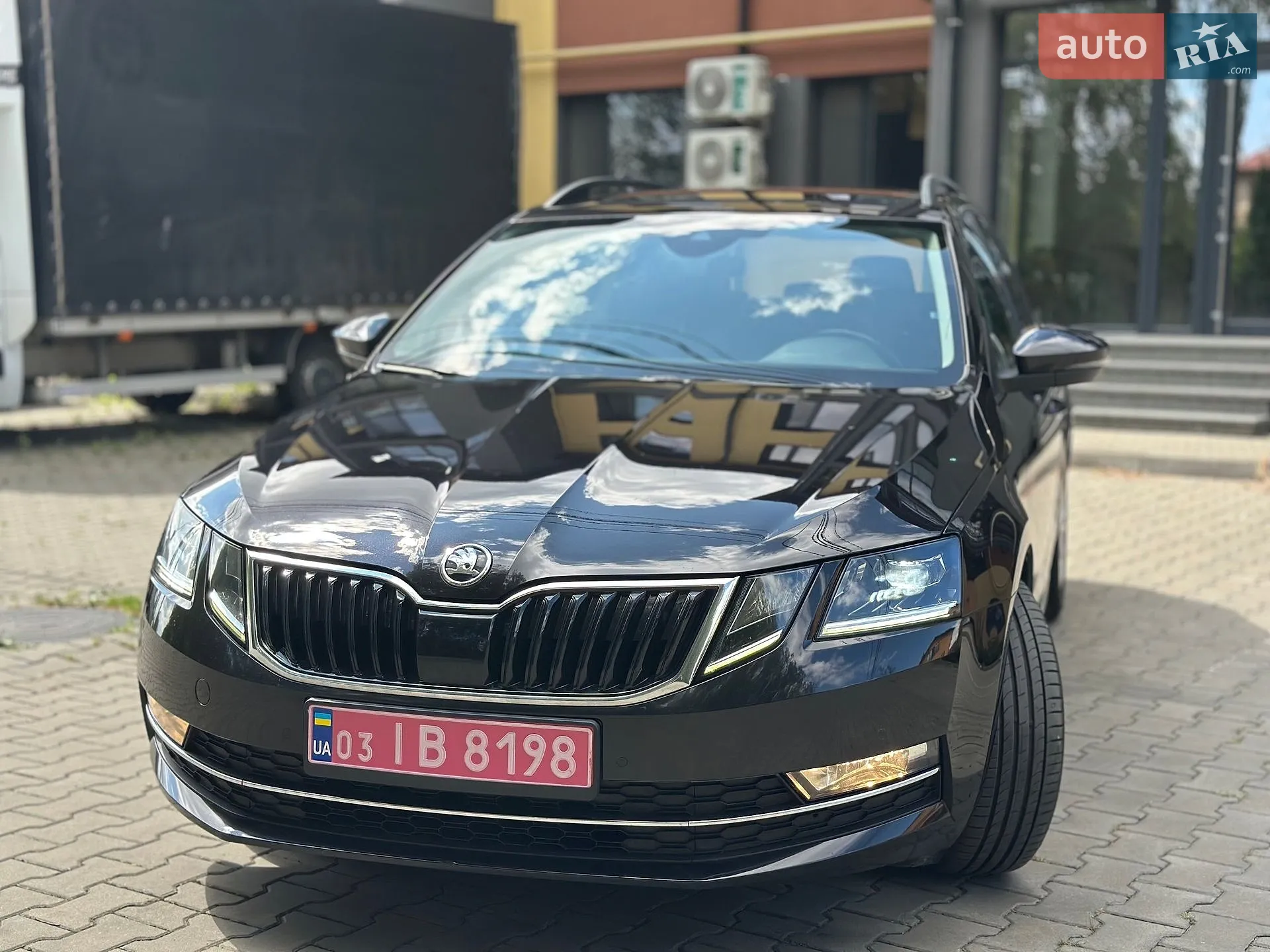 2017 Skoda Octavia - фото 1