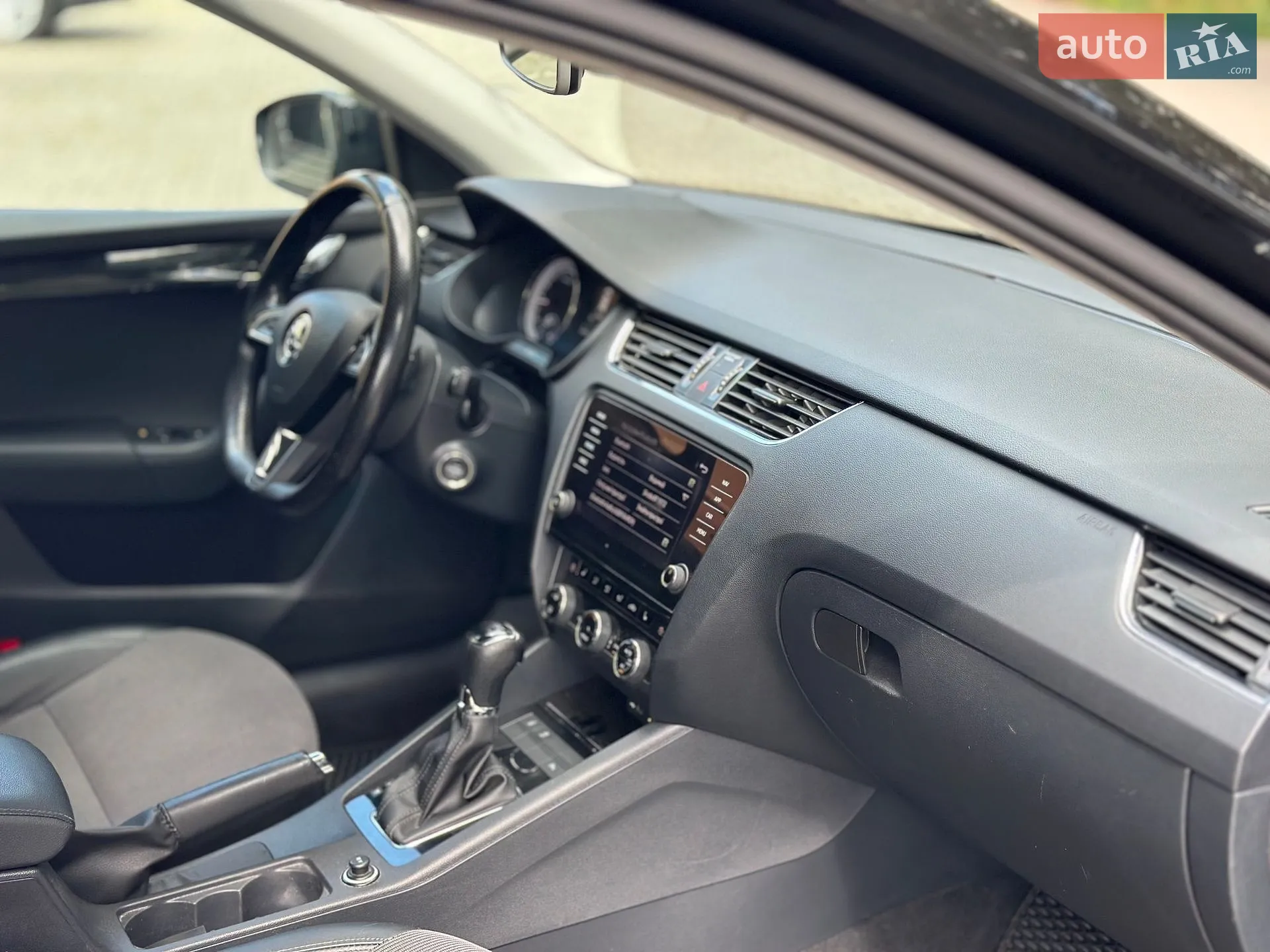2017 Skoda Octavia - мініатюра 12