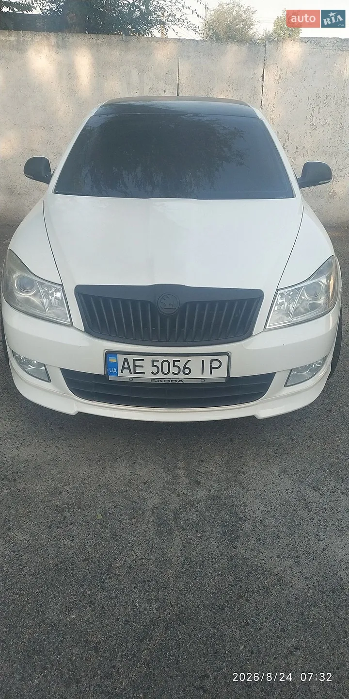 2010 Skoda Octavia - мініатюра 13