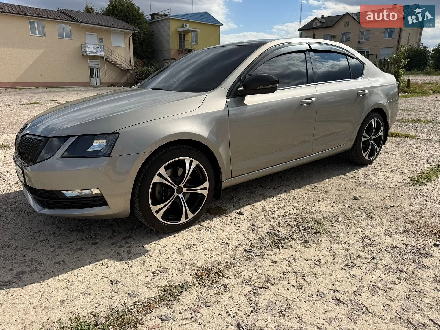2017 Skoda Octavia - фото 1