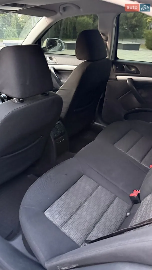 2011 Skoda Octavia - мініатюра 12