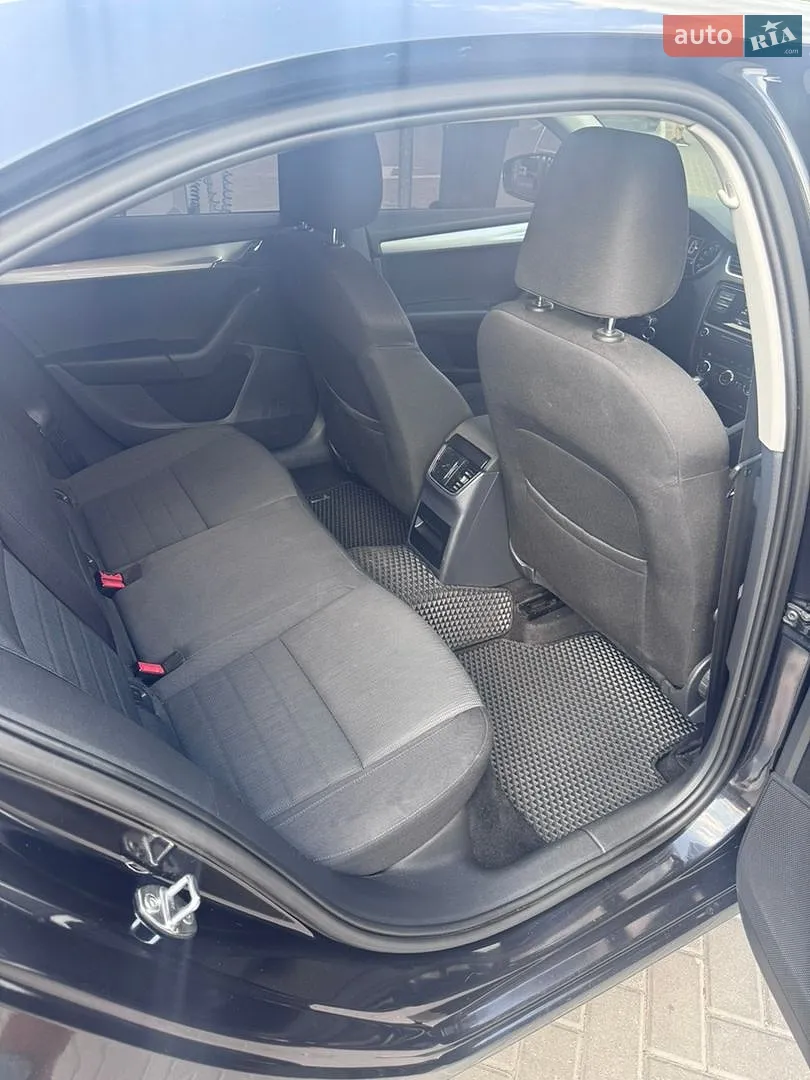 2015 Skoda Octavia - мініатюра 17