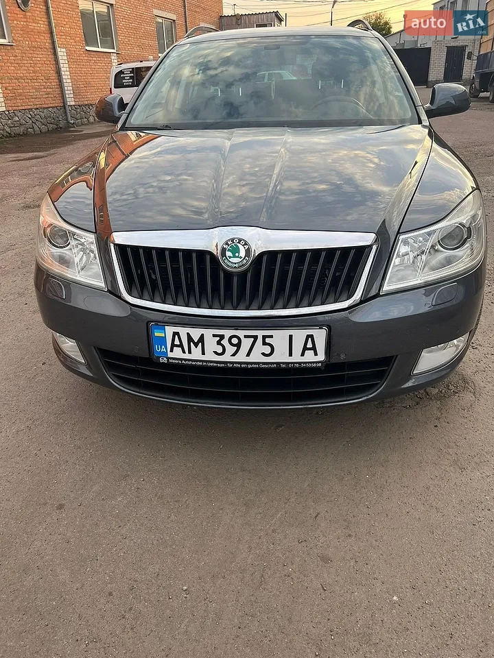 2010 Skoda Octavia - мініатюра 25