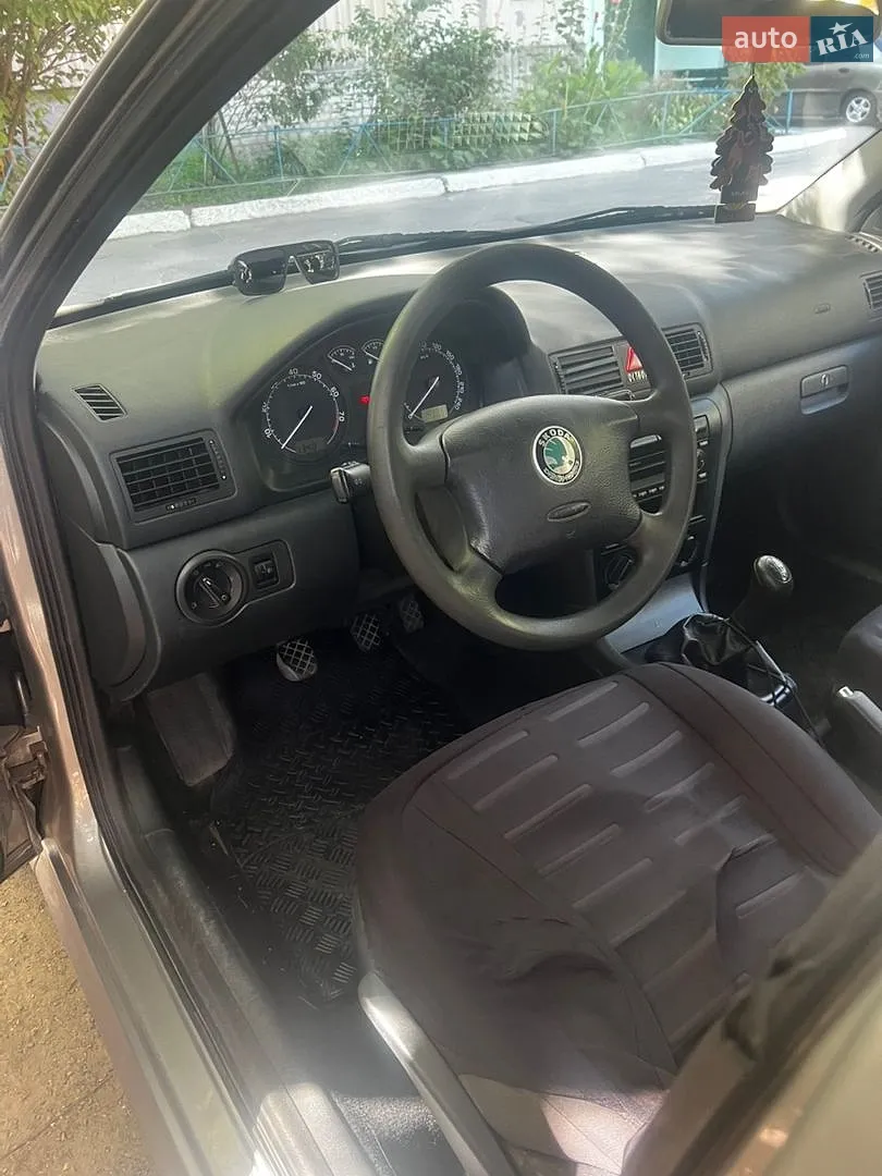 2014 SEAT Ibiza - мініатюра 5