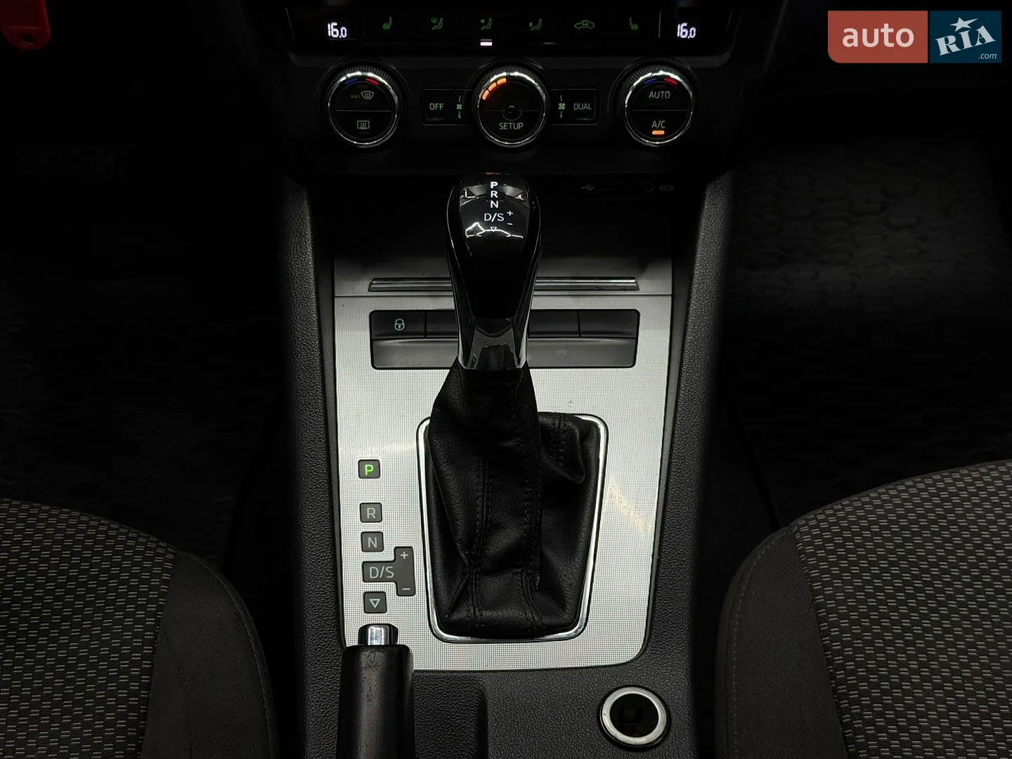 2014 Skoda Octavia - мініатюра 23