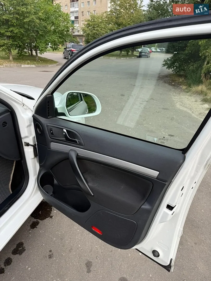 2012 Skoda Octavia - мініатюра 10