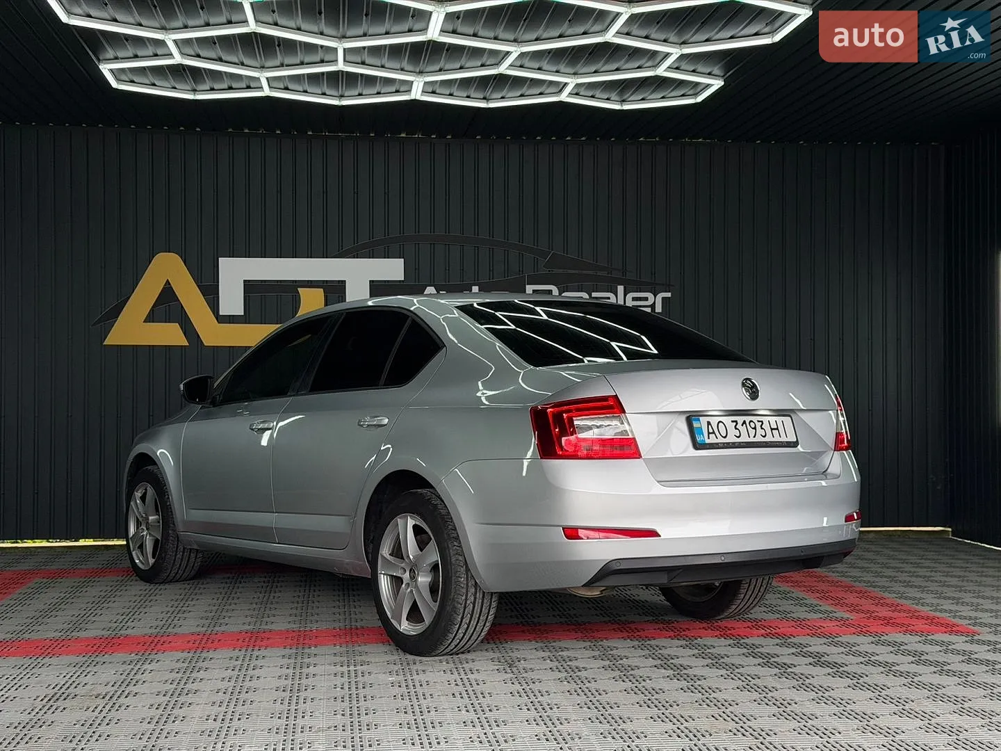 2013 Skoda Octavia - мініатюра 12
