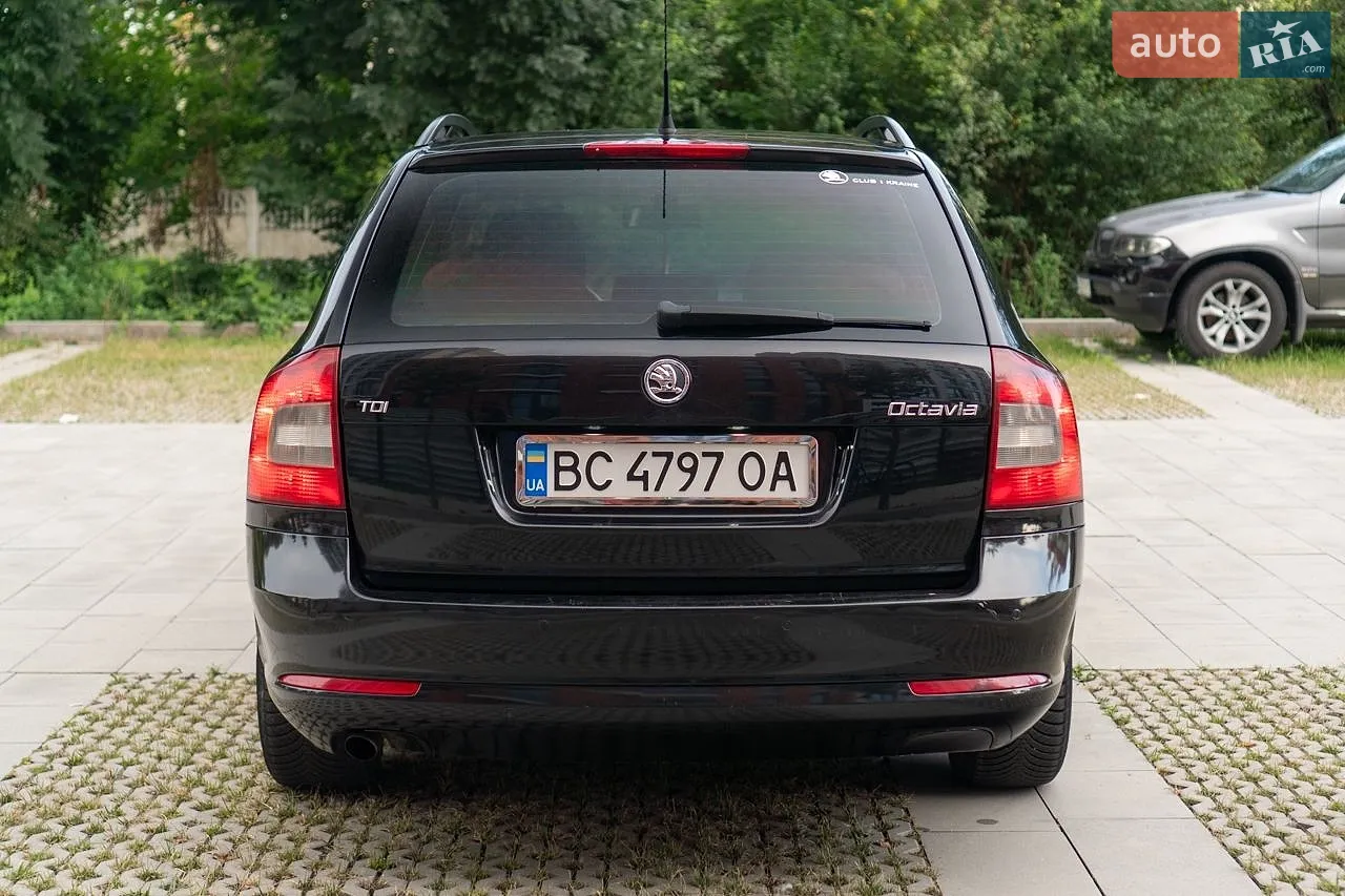 2010 Skoda Octavia - мініатюра 5
