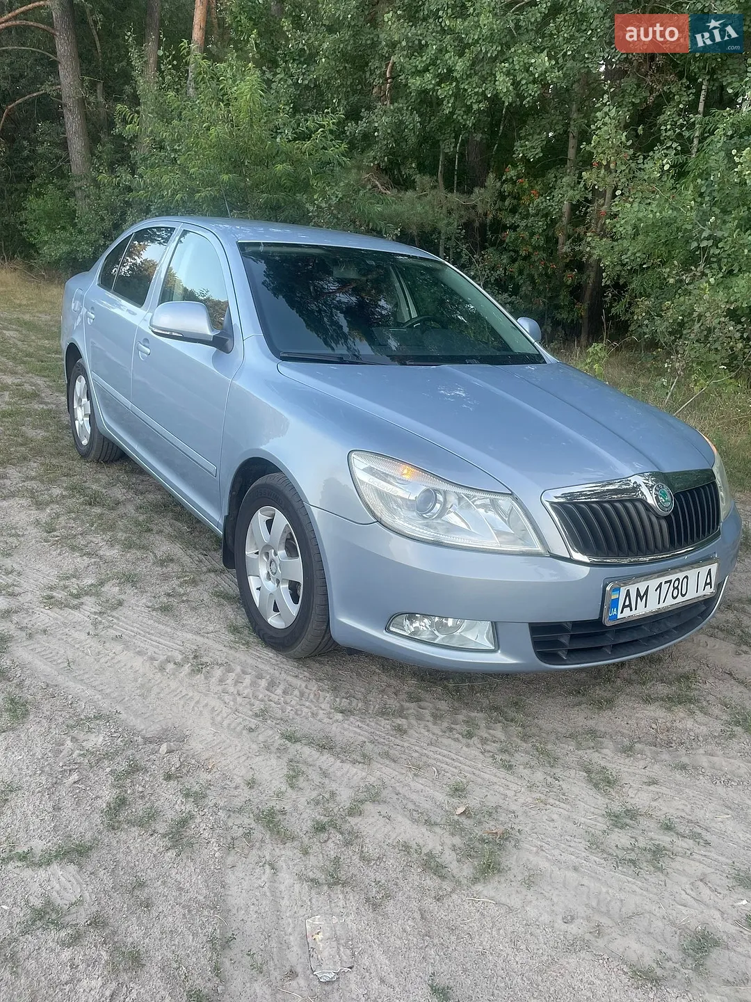 2010 Skoda Octavia - мініатюра 3