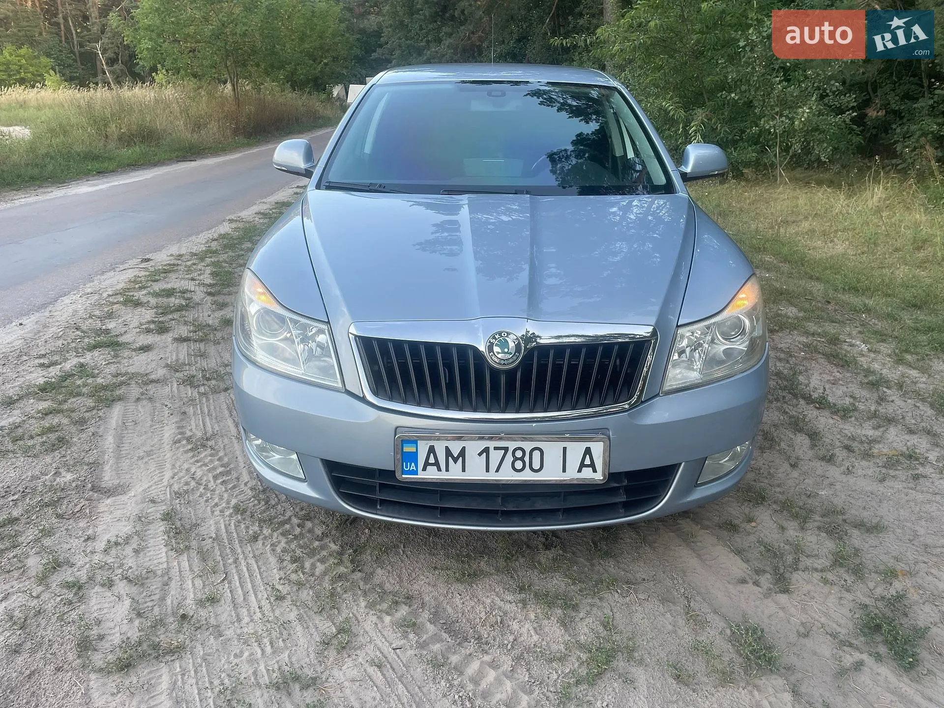 2010 Skoda Octavia - фото 1