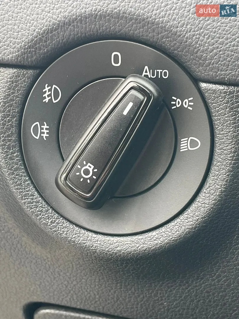 2015 Skoda Octavia - мініатюра 11