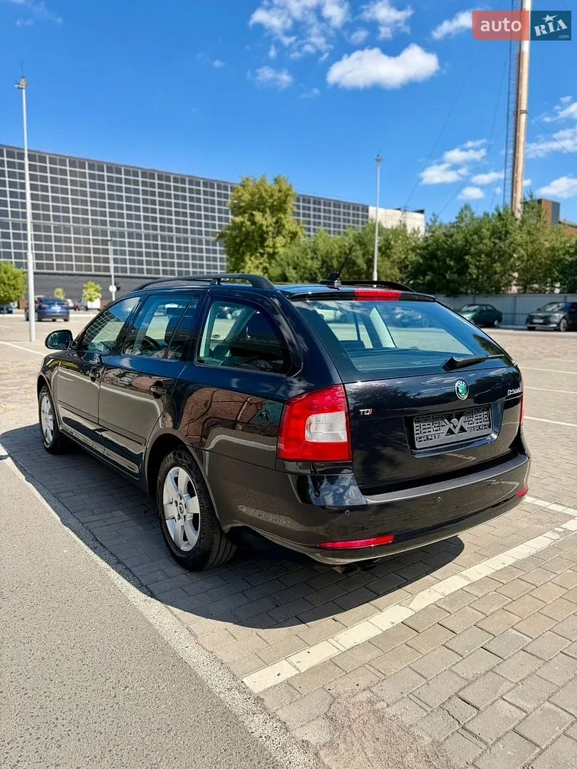 2011 Skoda Octavia - мініатюра 9