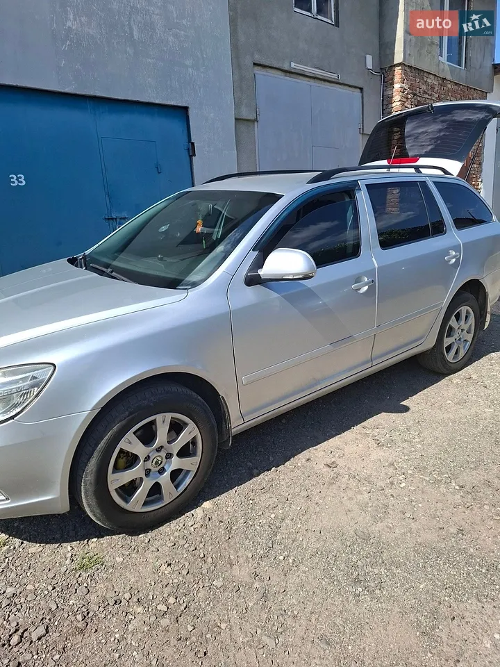 2010 Skoda Octavia - мініатюра 33