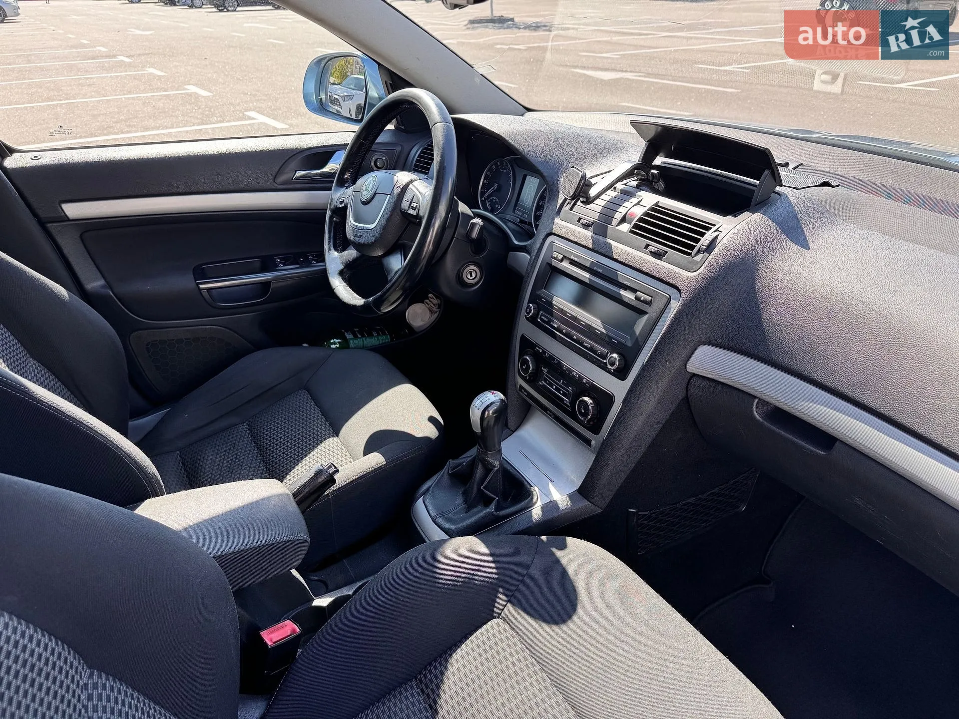 2010 Skoda Octavia - мініатюра 3