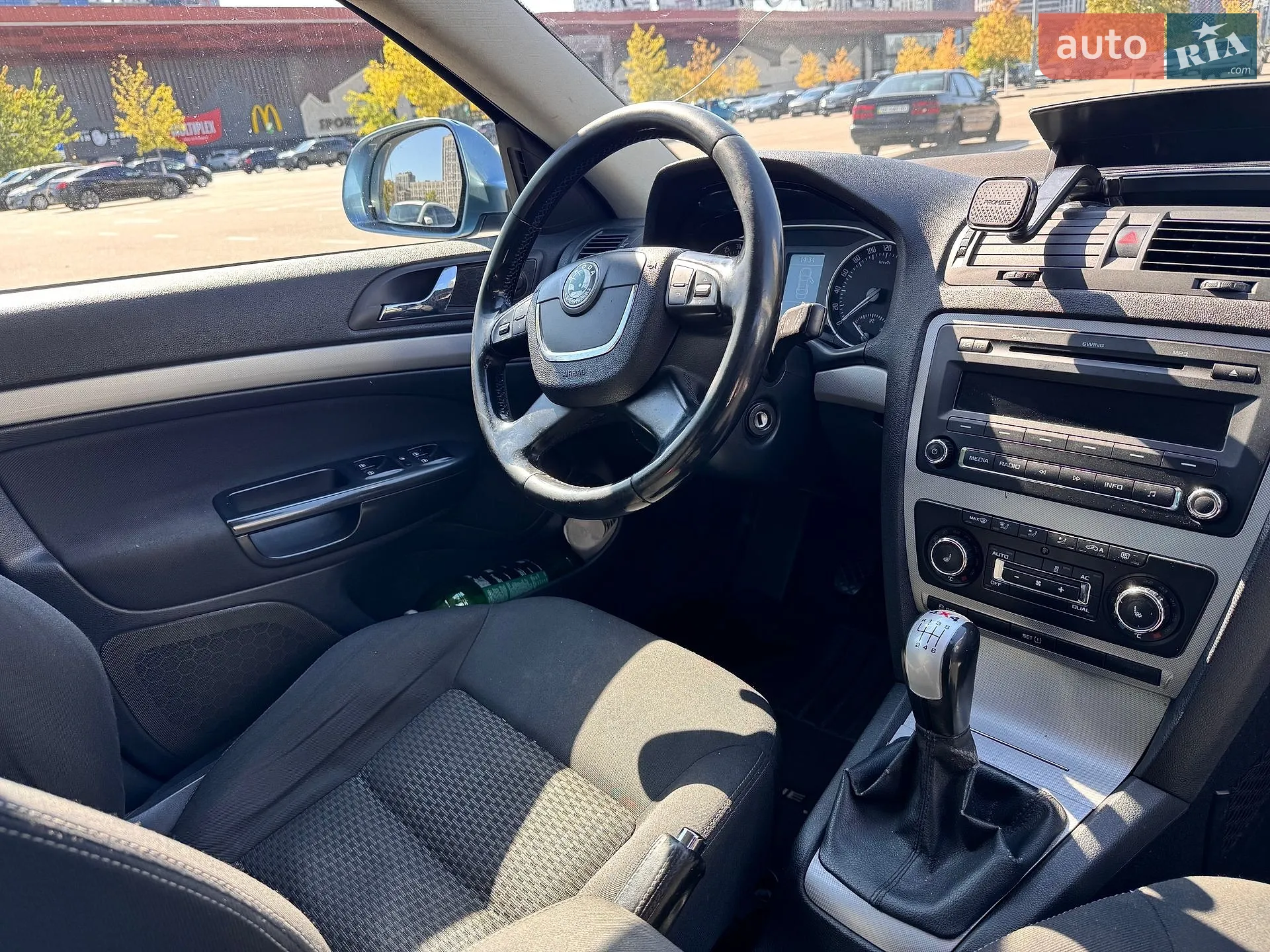 2010 Skoda Octavia - мініатюра 5