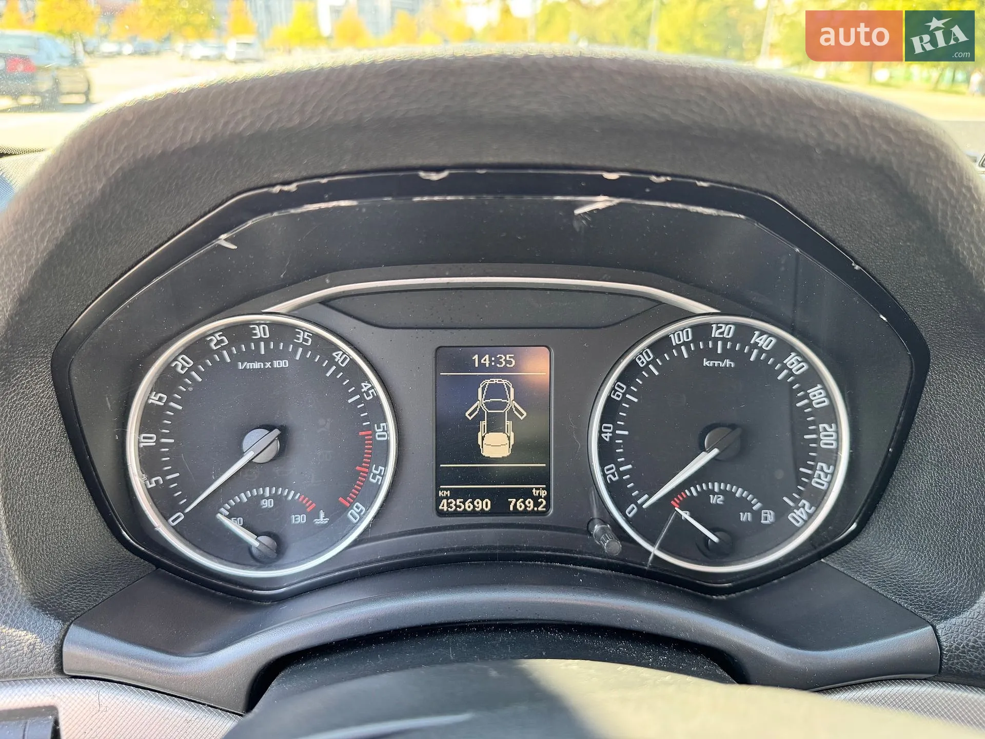 2010 Skoda Octavia - мініатюра 17