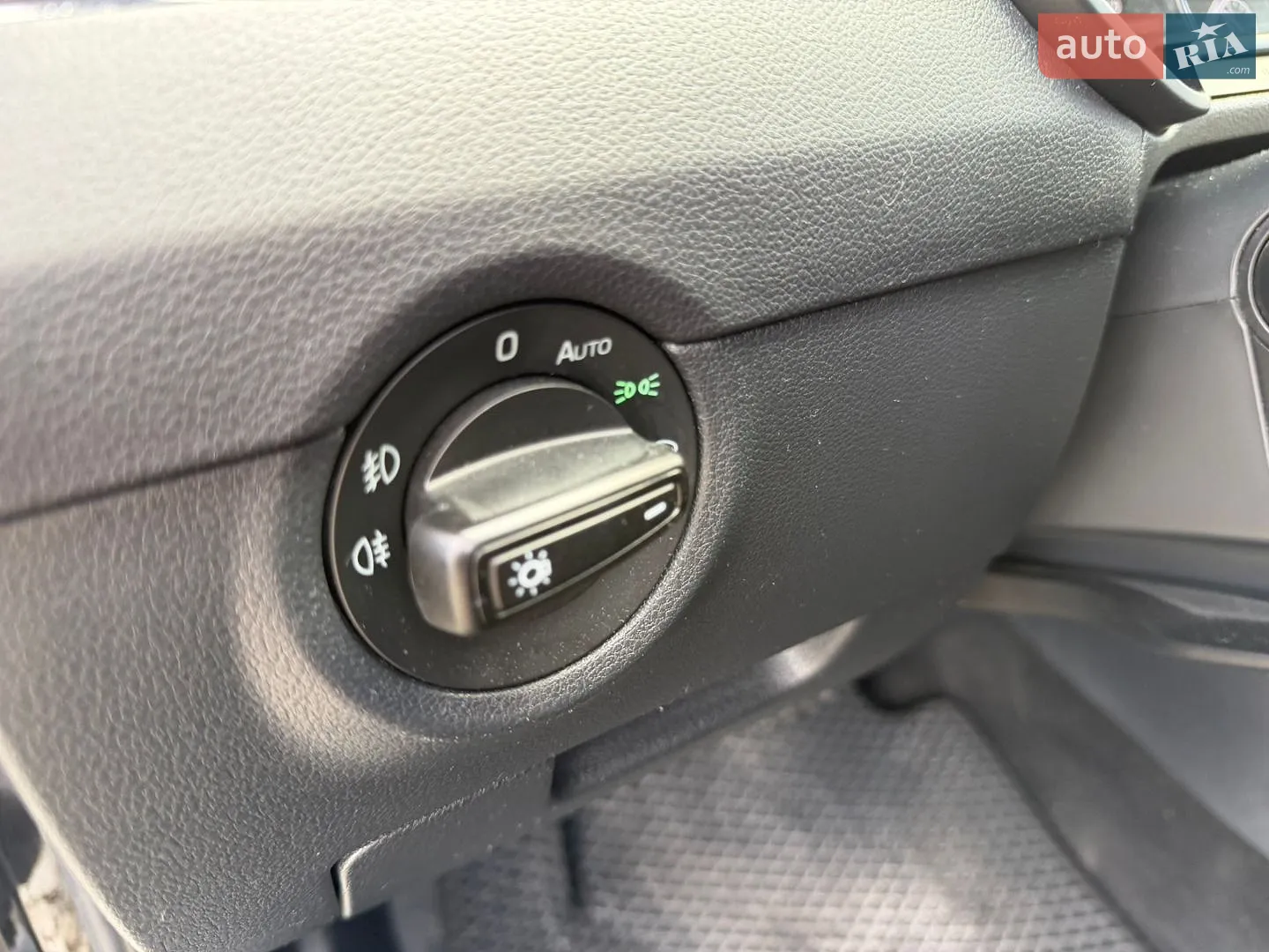 2015 Skoda Octavia - мініатюра 24