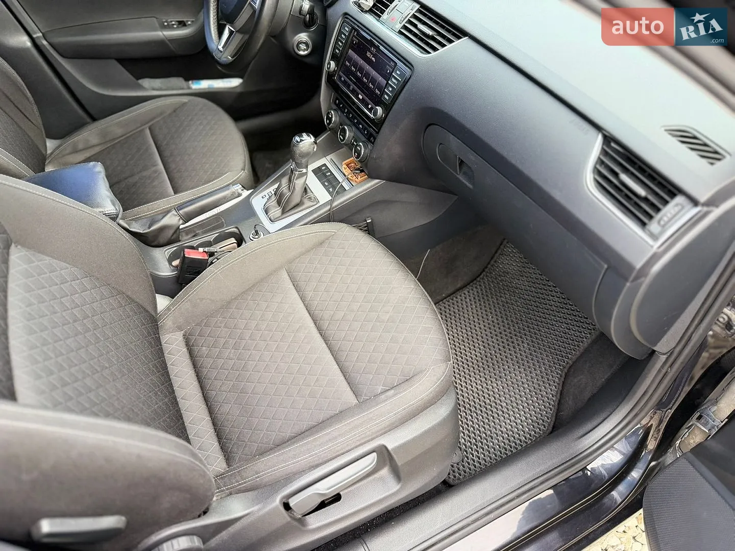 2015 Skoda Octavia - мініатюра 38
