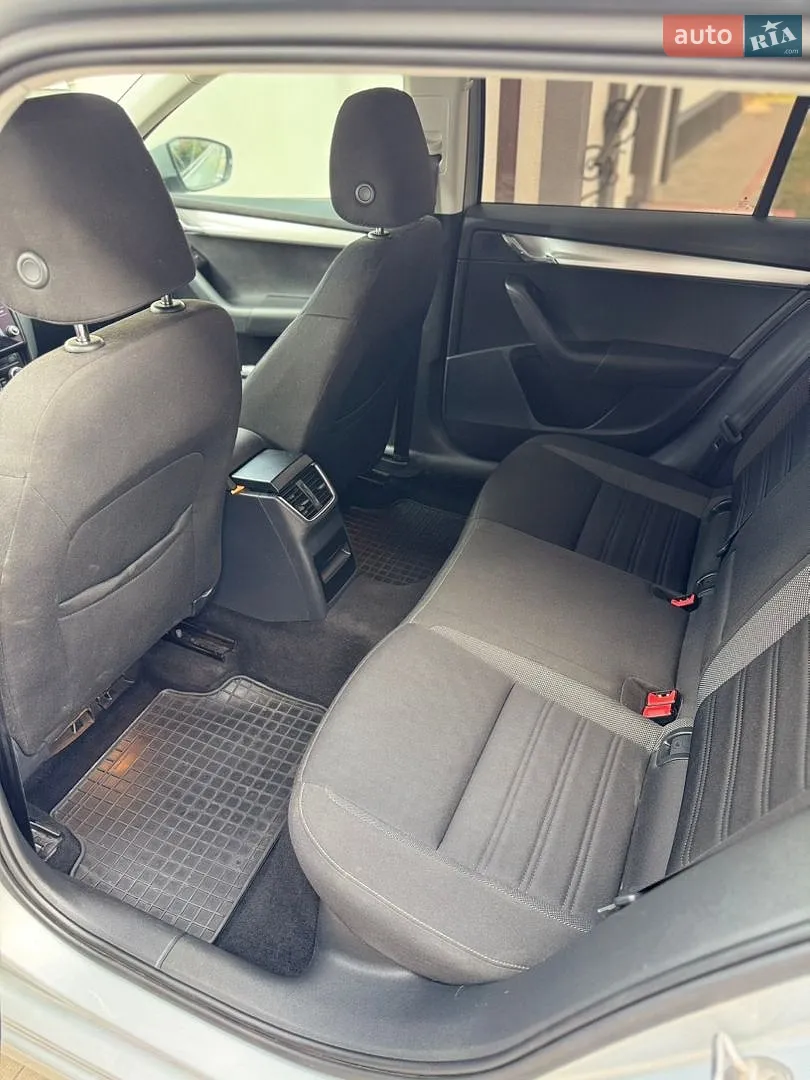 2018 Skoda Octavia - мініатюра 12