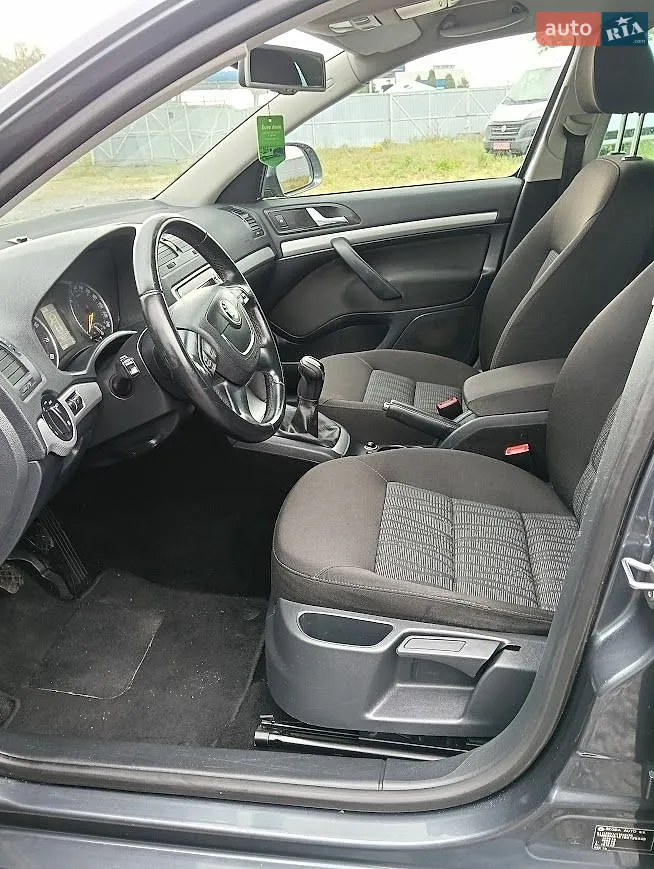 2011 Skoda Octavia - мініатюра 17