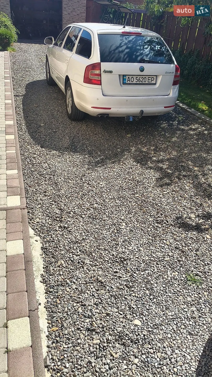 2011 Skoda Octavia - мініатюра 7