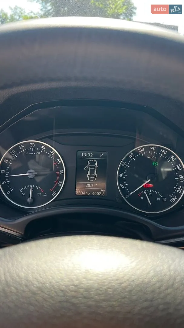 2010 Skoda Octavia - мініатюра 31