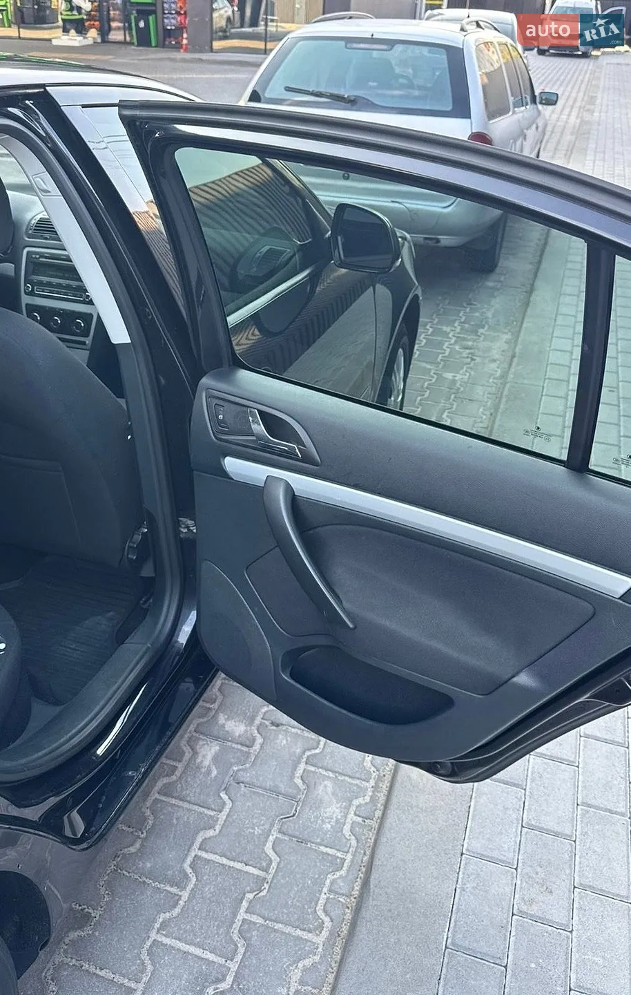 2010 Skoda Octavia - мініатюра 19