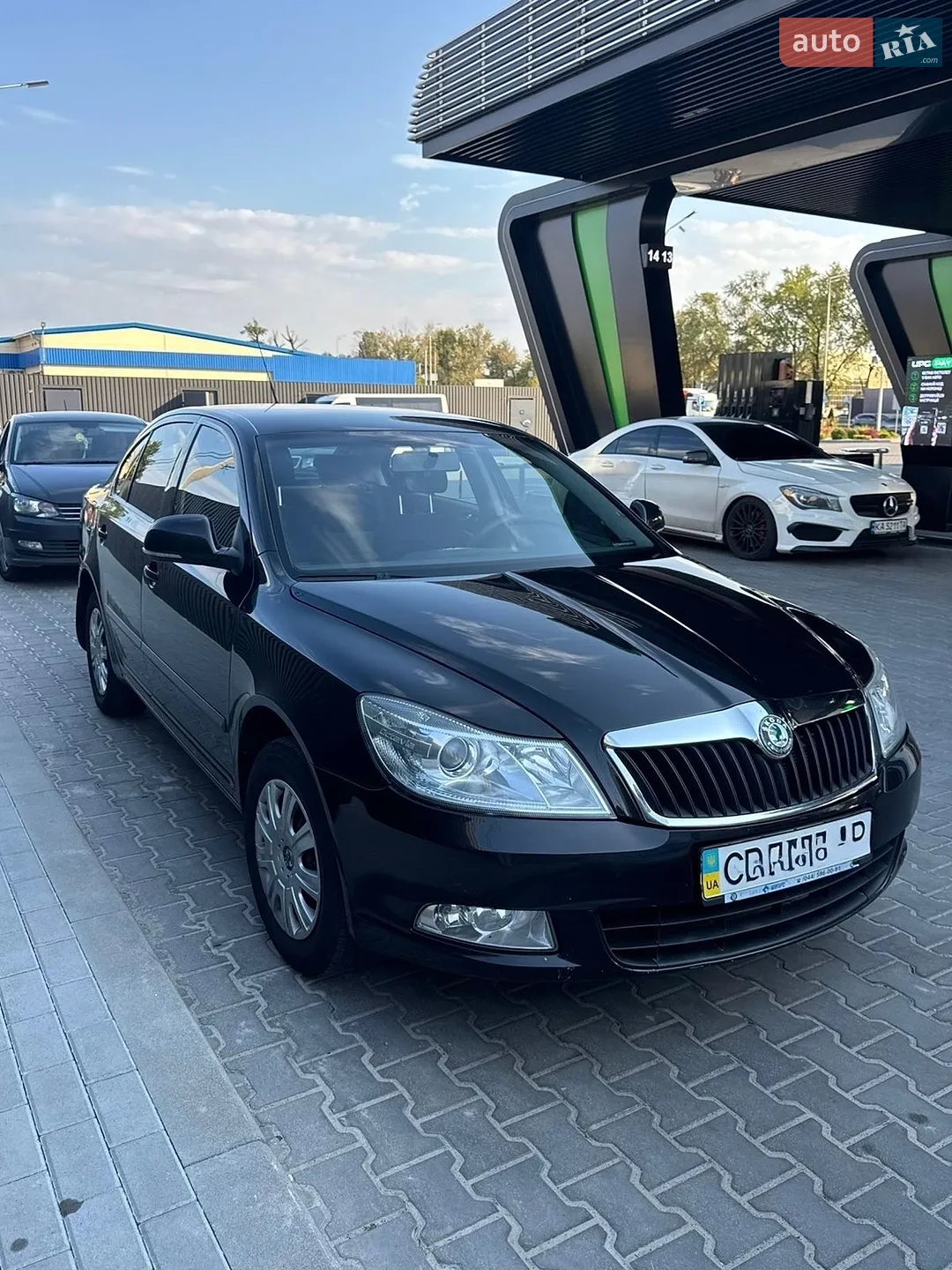 2010 Skoda Octavia - мініатюра 2