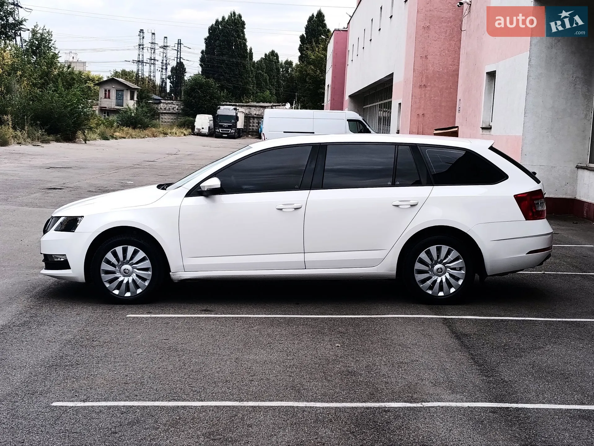2017 Skoda Octavia - мініатюра 2
