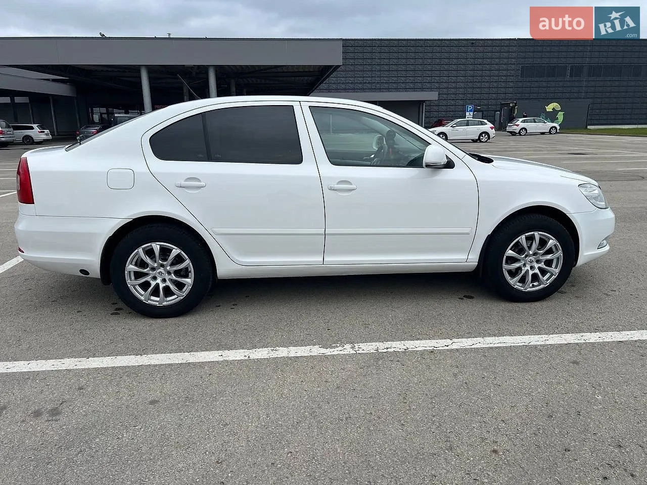 2011 Skoda Octavia - мініатюра 5