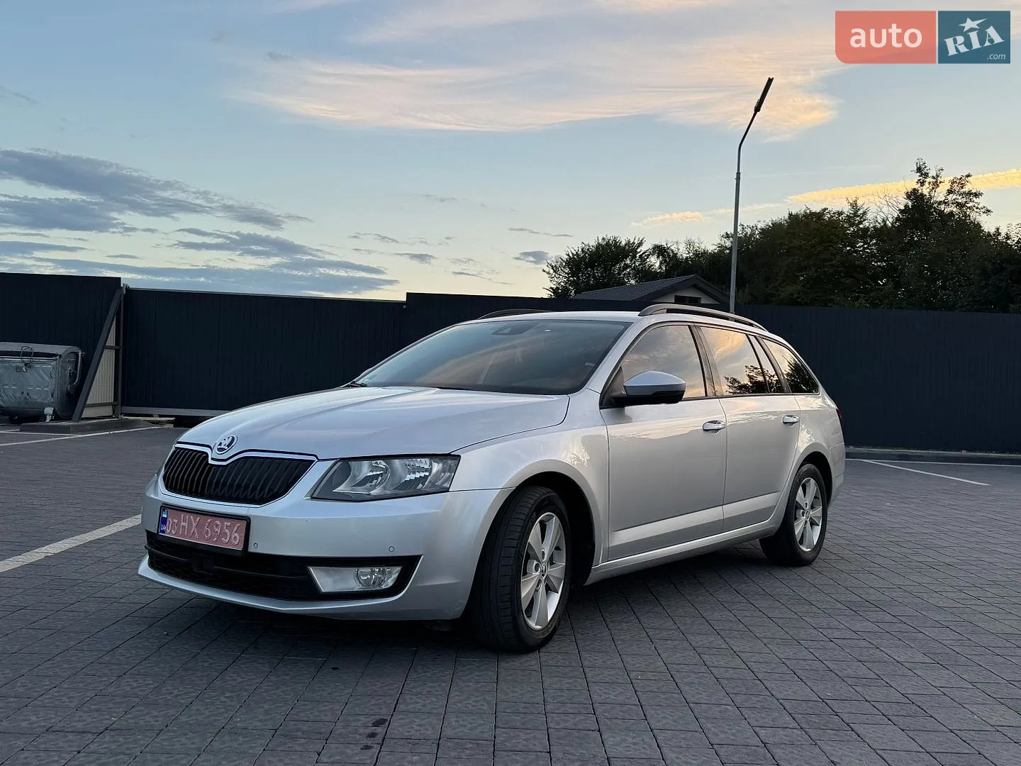 2016 Skoda Octavia - мініатюра 2