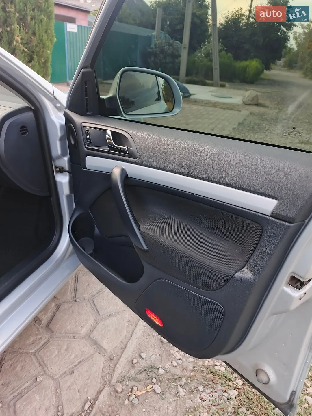 2011 Skoda Octavia - мініатюра 10