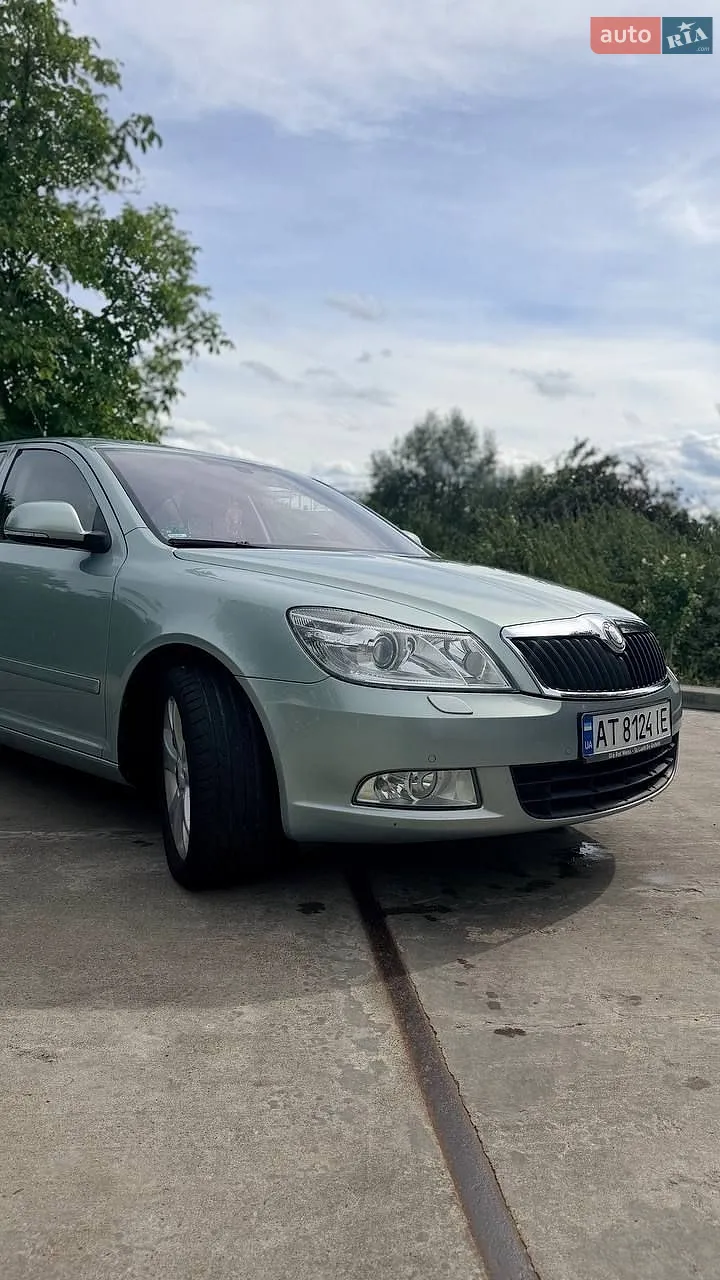 2010 Skoda Octavia - мініатюра 10