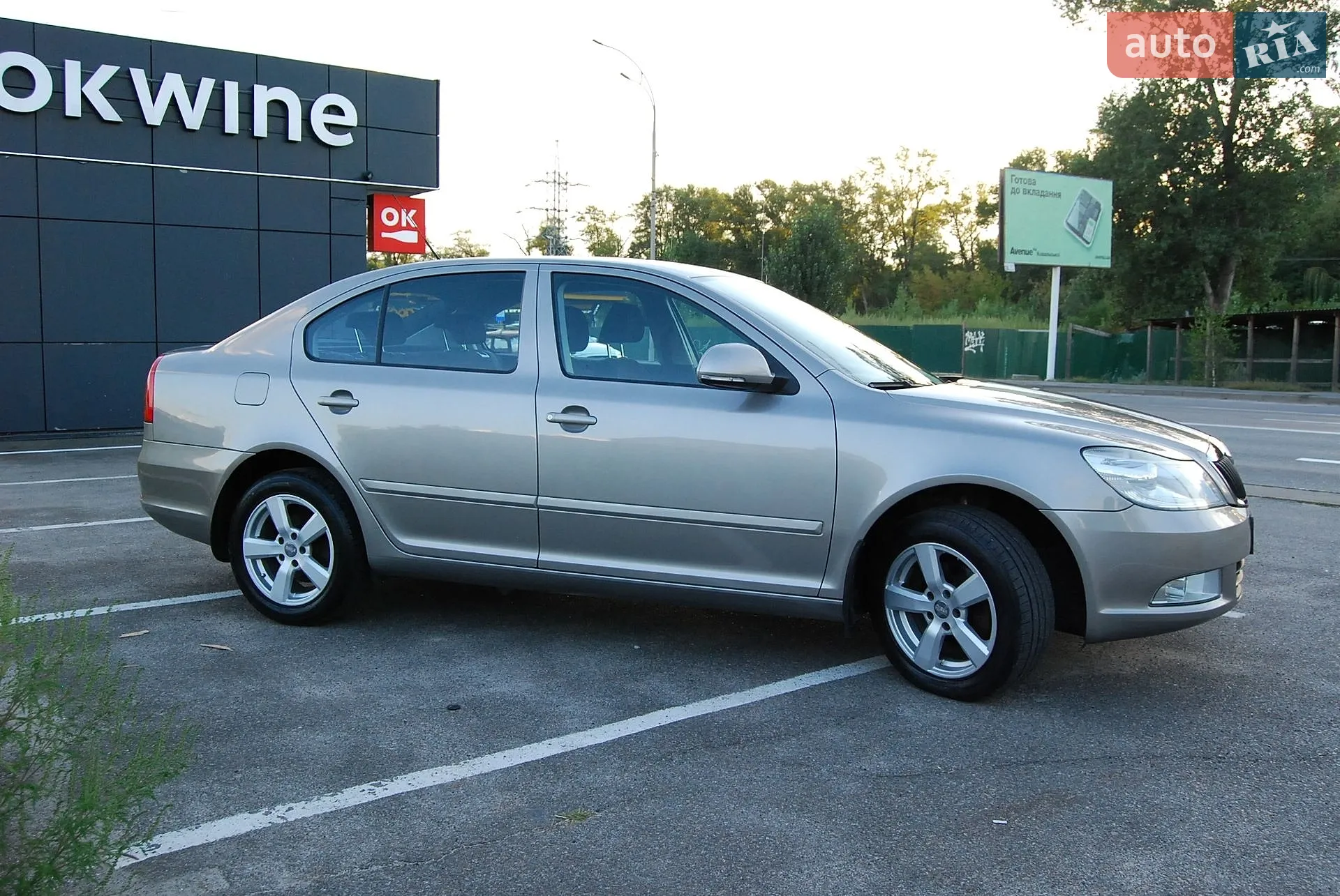 2010 Skoda Octavia - мініатюра 8
