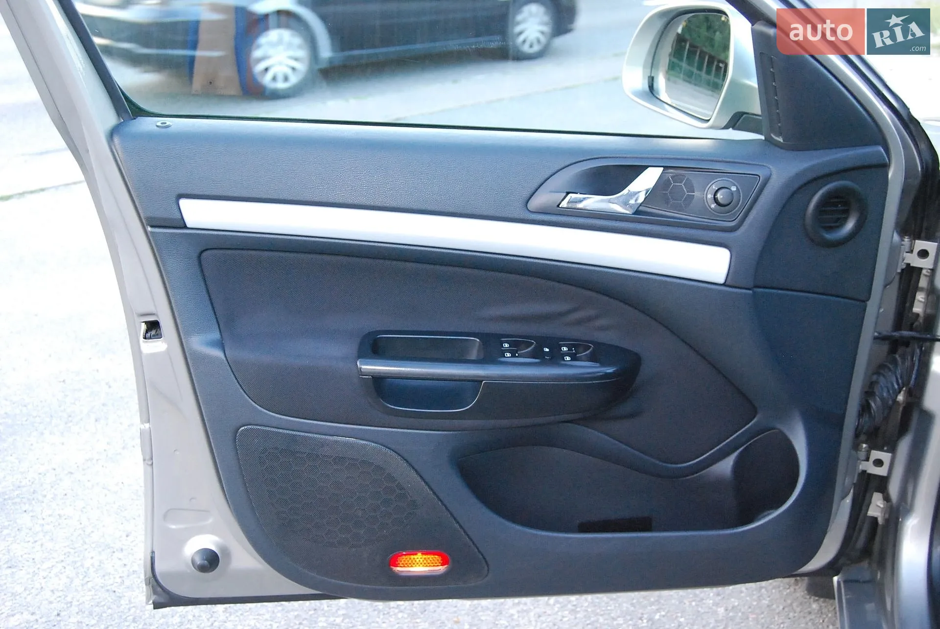 2010 Skoda Octavia - мініатюра 19