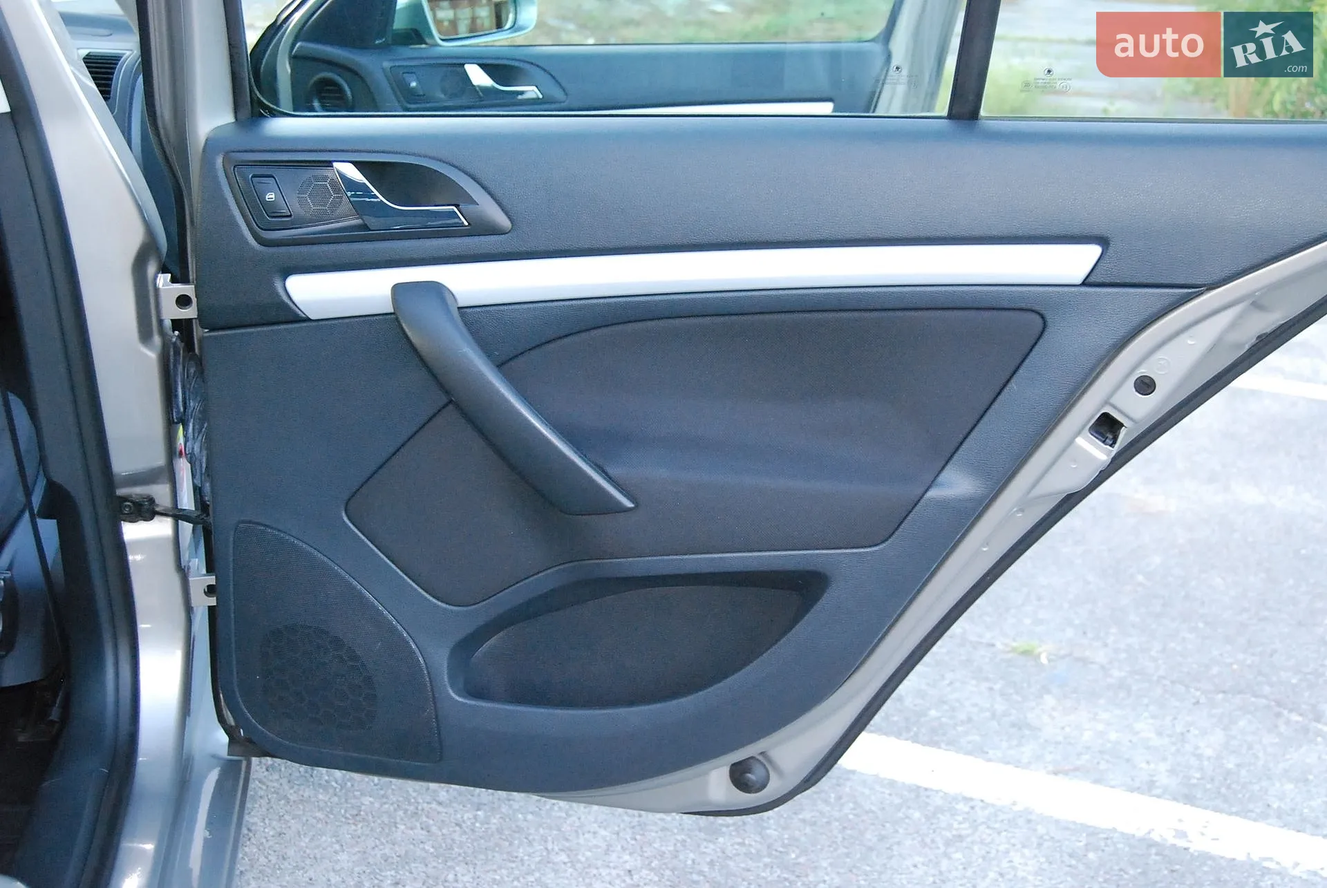 2010 Skoda Octavia - мініатюра 25
